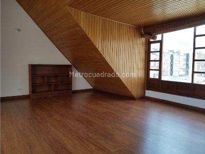Casa de 4 alcobas en arriendo en Belmira, Bogotá, 248 m² · foto 3 de 4