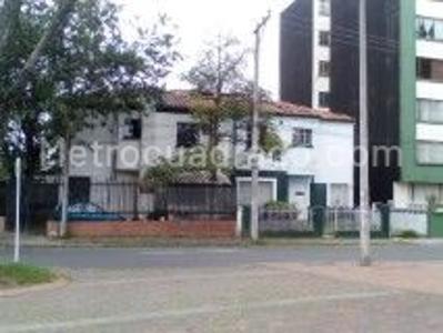 Casa de 4 alcobas en venta en Chapinero Galerias, Bogotá, 341 m² · foto 3 de 4