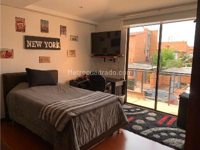 Casa de 4 alcobas en venta en Hacienda La Luna, Chía, 329 m² · foto 19 de 20