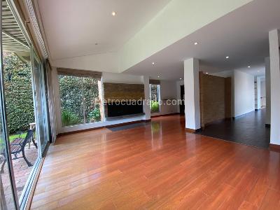 Casa de 4 alcobas en venta en Montebello, Chía, 242 m² · foto 4 de 20