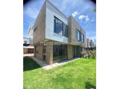 Casa de 4 alcobas en venta en Condominio Bosques De Fontana, Chía, 153 m² · foto 6 de 17