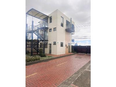 Apartamento de 2 alcobas en venta en Torres Aqua, Chía, 72 m² · foto 14 de 20