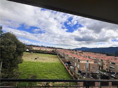 Apartamento de 2 alcobas en venta en Torres Aqua, Chía, 72 m² · foto 7 de 20