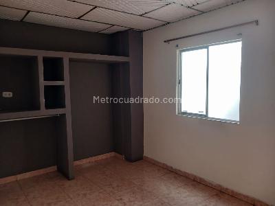 Casa de 3 alcobas en venta en Lagos De Uribe, Pereira, 80 m² · foto 2 de 15