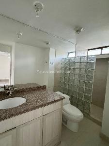 Apartamento de 3 alcobas en venta en Santa Teresita, Cali, 235 m² · foto 9 de 9