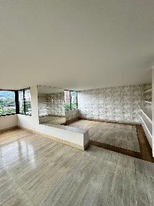 Apartamento de 3 alcobas en venta en Santa Teresita, Cali, 235 m² · foto 2 de 9