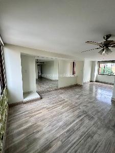 Apartamento de 3 alcobas en venta en Santa Teresita, Cali, 235 m² · foto 5 de 9