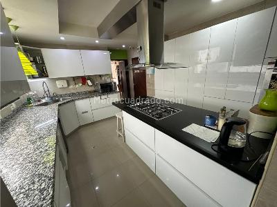 Apartamento de 4 alcobas en venta en Altos Del Prado, Barranquilla, 410 m² · foto 8 de 20