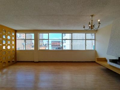 Apartamento de 3 alcobas en arriendo en Las Nieves, Bogotá, 13 m² · foto 2 de 20