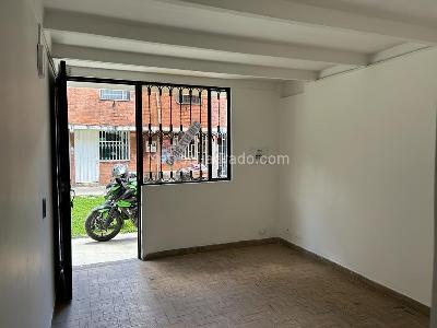 Casa de 3 alcobas en arriendo en Las Margaritas, Bogotá, 45 m² · foto 2 de 20