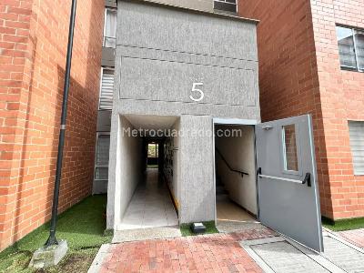 Apartamento de 2 alcobas en arriendo en Hayuelos, Bogotá, 35 m² · foto 3 de 20