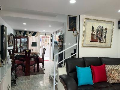 Casa en venta en Villas De Granada, Bogotá · foto 2 de 20
