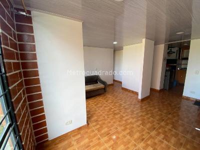 Apartamento de 3 alcobas en venta en Soacha, Soacha, 51 m² · foto 3 de 17