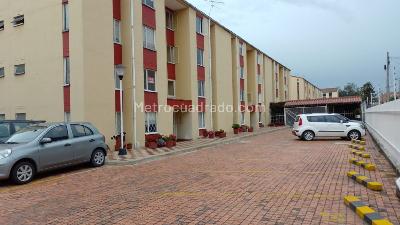 Apartamento de 3 alcobas en venta en Santa Helena De Baviera Iv Sector, Bogotá, 64 m² · foto 2 de 20
