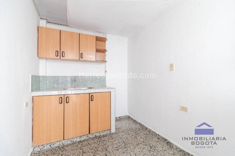Edificio de Oficinas en Venta, Fontibon, Bogotá D.C. - Más