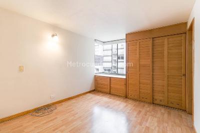 Apartamento de 3 alcobas en arriendo en Ciudad Salitre, Bogotá, 98 m² · foto 19 de 20