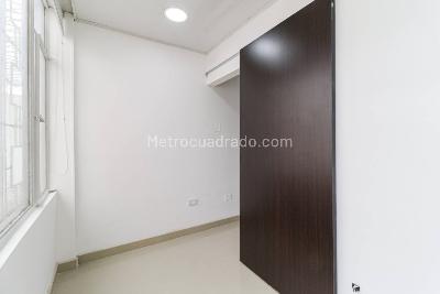 Casa de 5 alcobas en venta en Santa Monica, Bogotá, 241 m² · foto 5 de 20