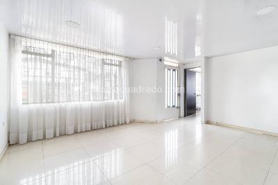 Casa de 5 alcobas en venta en Santa Monica, Bogotá, 241 m² · foto 19 de 20