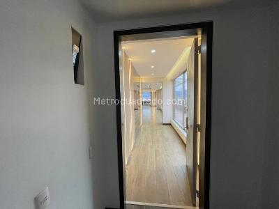 Apartamento de 5 alcobas en arriendo en Gratamira, Bogotá, 395 m² · foto 2 de 20