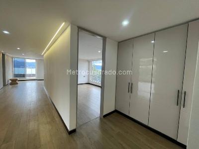Apartamento de 5 alcobas en arriendo en Gratamira, Bogotá, 395 m² · foto 12 de 20