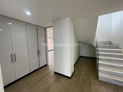 Apartamento de 5 alcobas en arriendo en Gratamira, Bogotá, 395 m² · foto 13 de 20