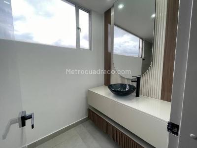 Apartamento de 5 alcobas en arriendo en Gratamira, Bogotá, 395 m² · foto 17 de 20