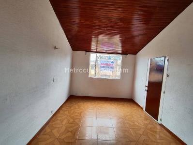 Apartamento de 3 alcobas en arriendo en Los Alamos, Bogotá, 52 m² · foto 2 de 20