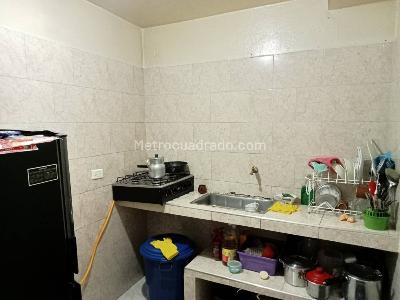 Casa de 5 alcobas en venta en La Laguna, Bogotá, 114 m² · foto 4 de 18