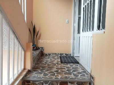 Casa de 5 alcobas en venta en La Laguna, Bogotá, 114 m² · foto 7 de 18