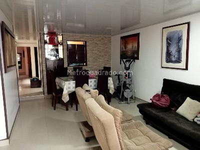 Casa de 5 alcobas en venta en La Laguna, Bogotá, 114 m² · foto 8 de 18