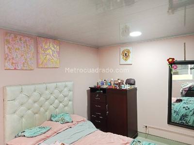 Casa de 5 alcobas en venta en La Laguna, Bogotá, 114 m² · foto 15 de 18