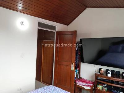 Casa en venta en Villas De Granada, Bogotá · foto 11 de 17
