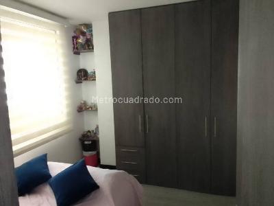 Apartamento en venta en Los Cerezos, Bogotá · foto 13 de 19