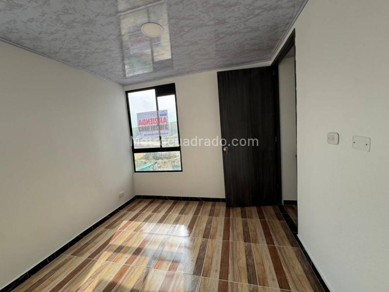 Piso – Soacha, San Bernardino, Comuna San Humberto - Más