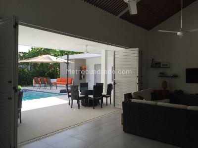 Casa de 5 alcobas en venta en Puerto Peñalisa, Girardot, 370 m² · foto 7 de 20