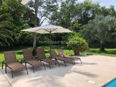 Casa de 5 alcobas en venta en Puerto Peñalisa, Girardot, 370 m² · foto 14 de 20