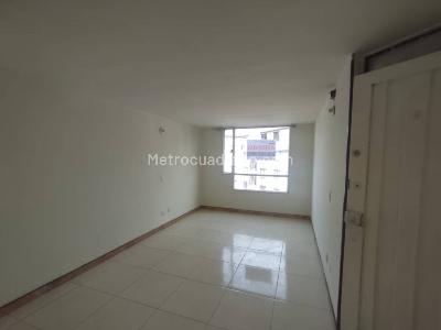 Apartamento de 3 alcobas en arriendo en Fontibon Centenario, Bogotá, 50 m² · foto 3 de 20
