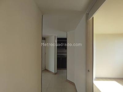 Apartamento de 3 alcobas en arriendo en Fontibon Centenario, Bogotá, 50 m² · foto 9 de 20