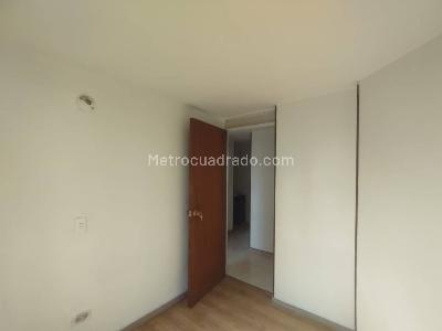 Apartamento de 3 alcobas en arriendo en Fontibon Centenario, Bogotá, 50 m² · foto 14 de 20