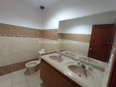 Casa en venta en San Luis, Bogotá · foto 19 de 20