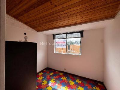Apartamento de 2 alcobas en arriendo en Pradera De Suba, Bogotá, 55 m² · foto 2 de 20