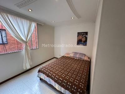 Apartamento de 3 alcobas en venta en Cedro Salazar, Bogotá, 74 m² · foto 10 de 20