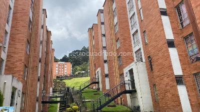Apartamento en arriendo en Los Alpes, Bogotá · foto 3 de 20