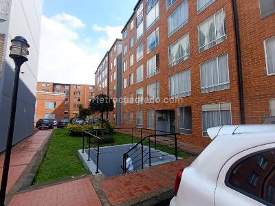 Apartamento en arriendo en San Antonio Noroccidental, Bogotá · foto 2 de 19