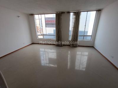 Apartamento en arriendo en San Antonio Noroccidental, Bogotá · foto 4 de 19