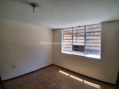 Apartamento de 4 alcobas en arriendo en Santa Fe, Bogotá, 150 m² · foto 10 de 19