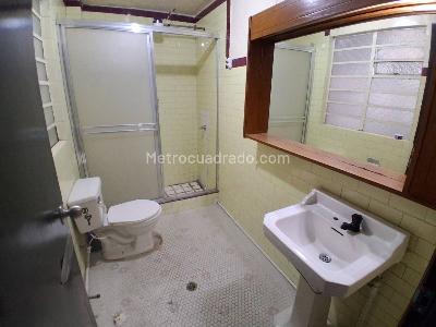 Apartamento de 4 alcobas en arriendo en Santa Fe, Bogotá, 150 m² · foto 11 de 19