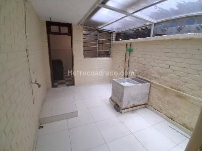 Apartamento de 4 alcobas en arriendo en Santa Fe, Bogotá, 150 m² · foto 18 de 19