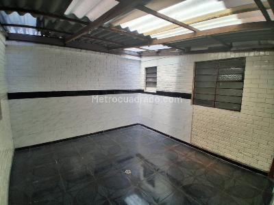 Apartamento de 4 alcobas en arriendo en Santa Fe, Bogotá, 150 m² · foto 2 de 19