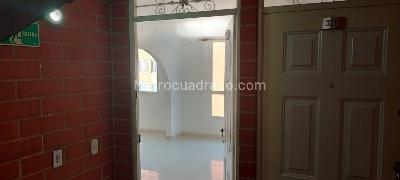 Apartamento en venta en Las Margaritas, Bogotá · foto 3 de 19